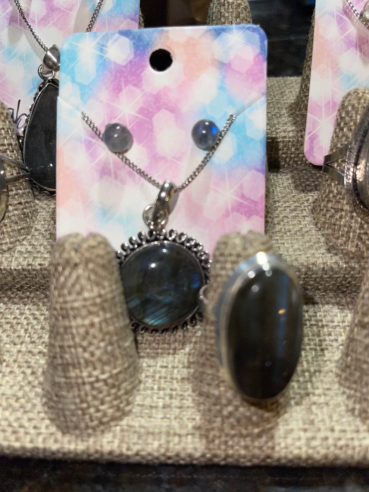 Labradorite with flash set